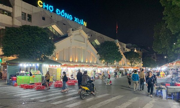 Dong Xuan Market