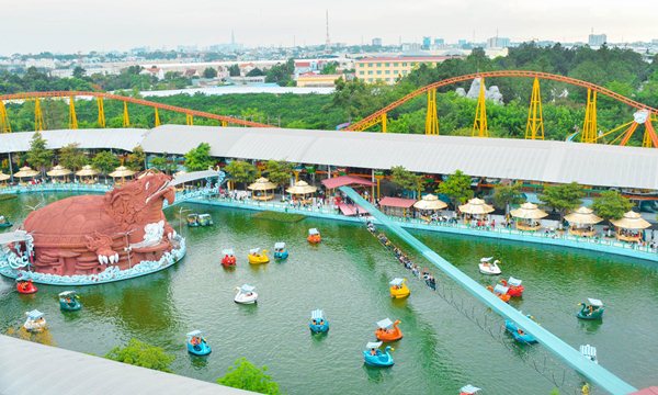 Suoi Tien Theme Park