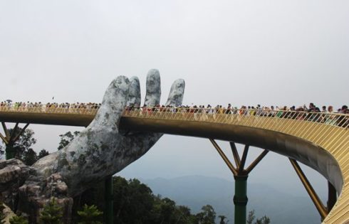 golden bridge - hand bridge