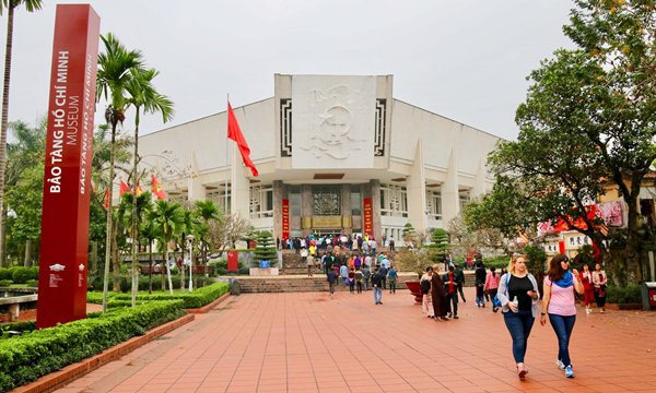 ho chi minh museum