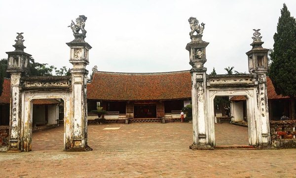 Mong Phu village communal house