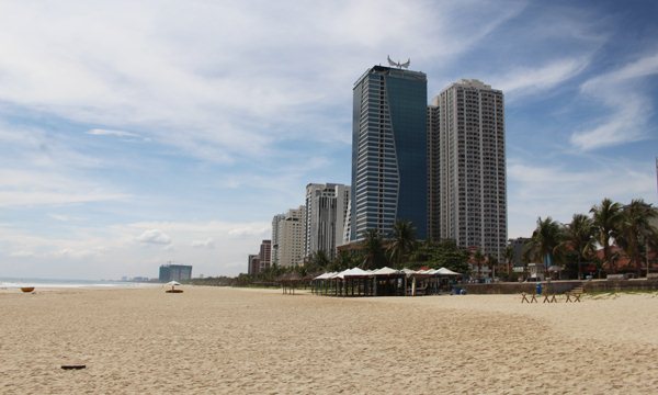 beach in da nang