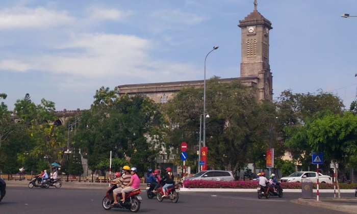 nha trang stone church